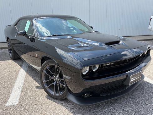 Used 2021 Dodge Challenger R/T Scat Pack w/ Plus Package RWD image 10