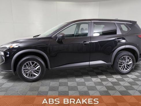 Used 2024 Nissan Rogue S AWD/4WD image 11