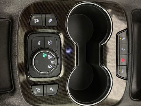 Used 2022 GMC Acadia AT4 w/ Preferred Package AWD/4WD image 32