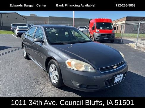 Used 2010 Chevrolet Impala LT image 2