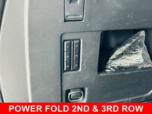 Used 2022 Ford Expedition Max Platinum image 17