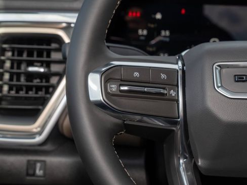 New 2026 GMC Canyon Denali AWD/4WD image 30