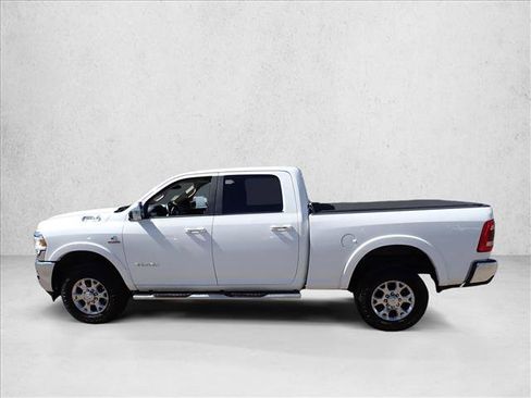 Used 2020 RAM 2500 Laramie AWD/4WD image 2