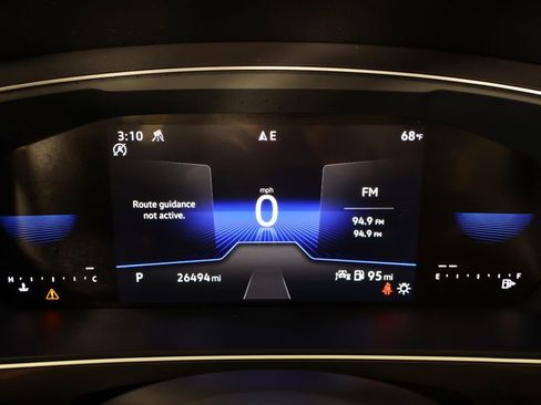 Used 2024 Volkswagen Tiguan SE image 42