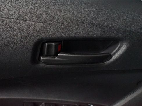 Used 2025 Toyota Corolla LE FWD image 29
