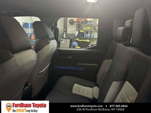 Used 2025 Toyota Tacoma TRD Off-Road AWD/4WD image 12