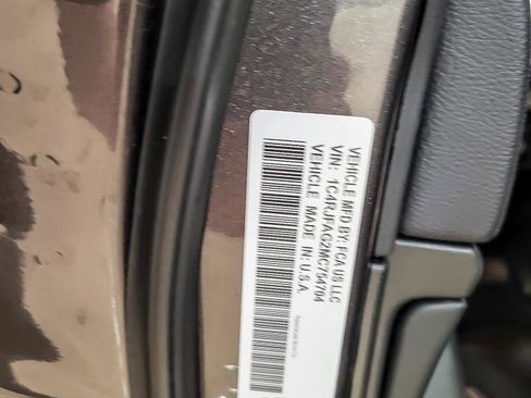 Used 2021 Jeep Grand Cherokee Laredo X AWD/4WD image 36