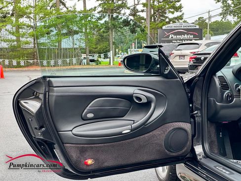 Used 2001 Porsche 911 Carrera image 21