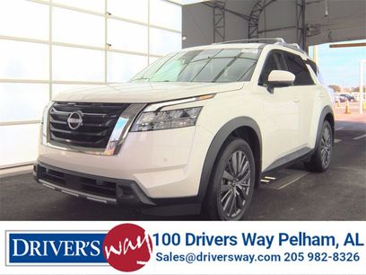 Used 2024 Nissan Pathfinder SL w/ SL Premium Package
