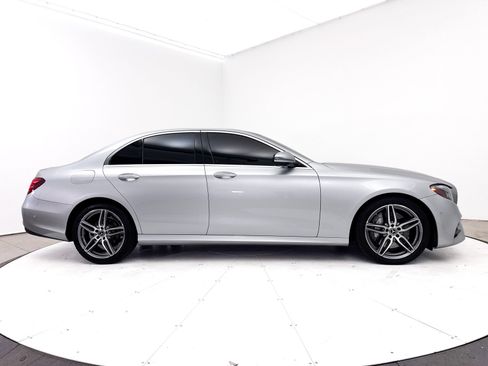 Used 2019 Mercedes-Benz E 300 4MATIC image 41