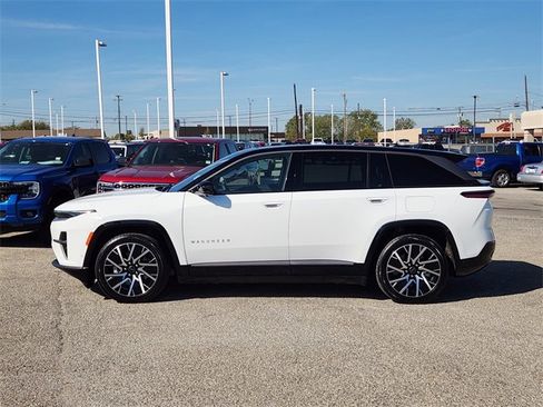 Used 2025 Jeep Wagoneer S Limited image 4