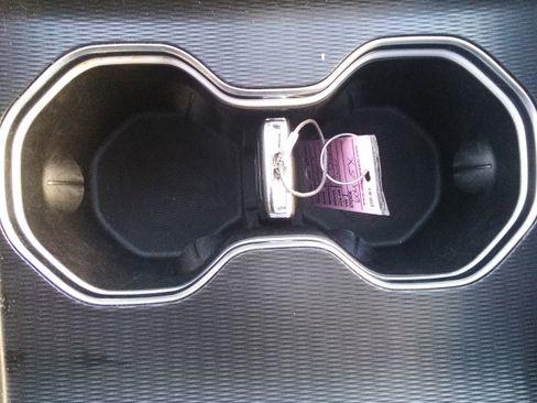 Used 2024 Jeep Grand Cherokee Limited image 23