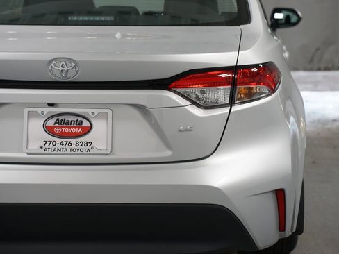 Certified 2025 Toyota Corolla LE image 10