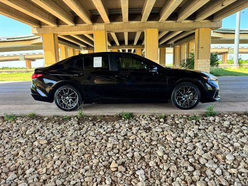 Used 2025 Toyota Camry XSE FWD image 2