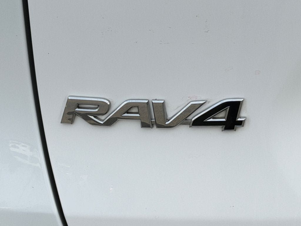 Used 2020 Toyota RAV4 XLE w/ Convenience Package AWD/4WD image 35
