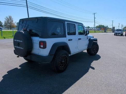 Used 2018 Jeep Wrangler Unlimited Sport S AWD/4WD image 15