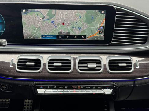Used 2022 Mercedes-Benz GLS 450 4MATIC w/ AMG Line Exterior image 25