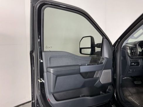 Used 2023 Ford F350 Lariat w/ Lariat Ultimate Package image 16