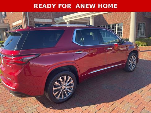 Used 2023 Chevrolet Traverse Premier w/ LPO, Floor Liner Package image 8