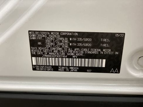 Used 2023 Toyota bZ4X Limited image 32