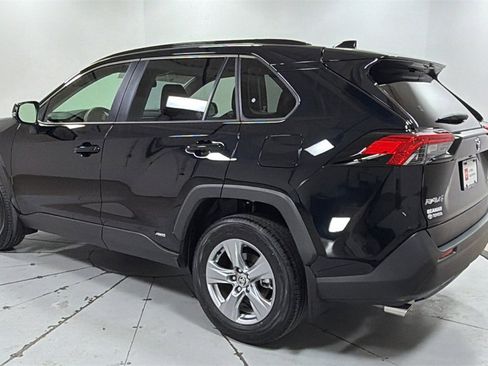 Certified 2025 Toyota RAV4 LE image 7