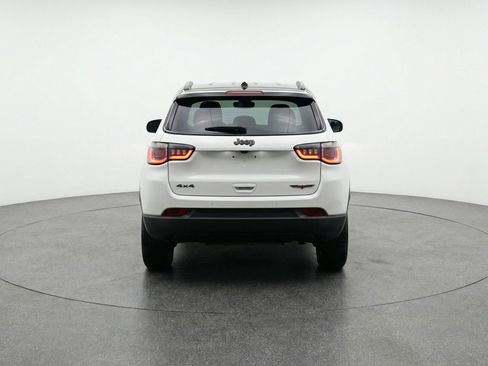 Used 2025 Jeep Compass Trailhawk AWD/4WD image 7