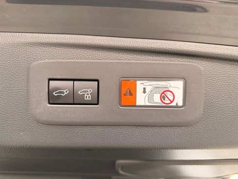 Used 2025 Toyota Land Cruiser AWD/4WD image 11
