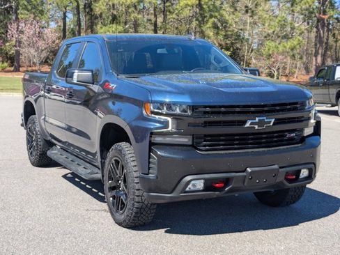 Used 2021 Chevrolet Silverado 1500 LT Trail Boss image 2