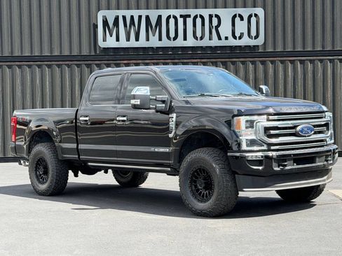 Used 2022 Ford F250 Platinum AWD/4WD image 2