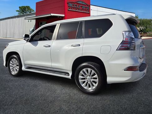 Used 2021 Lexus GX 460 Premium w/ Premium Plus Package image 3