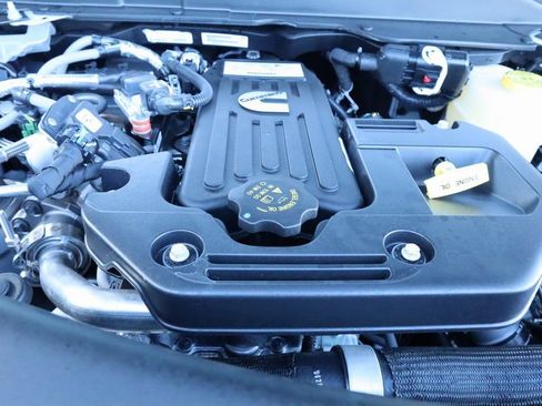 New 2026 RAM 2500 Tradesman AWD/4WD image 19