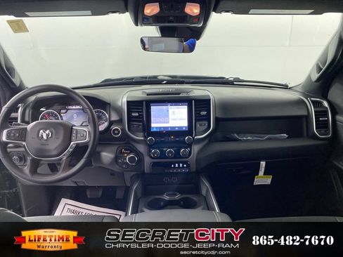 New 2026 RAM 1500 Express AWD/4WD image 29