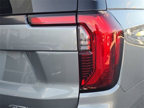 New 2026 GMC Yukon XL AT4 Ultimate w/ LPO, Floor Liner Package image 10