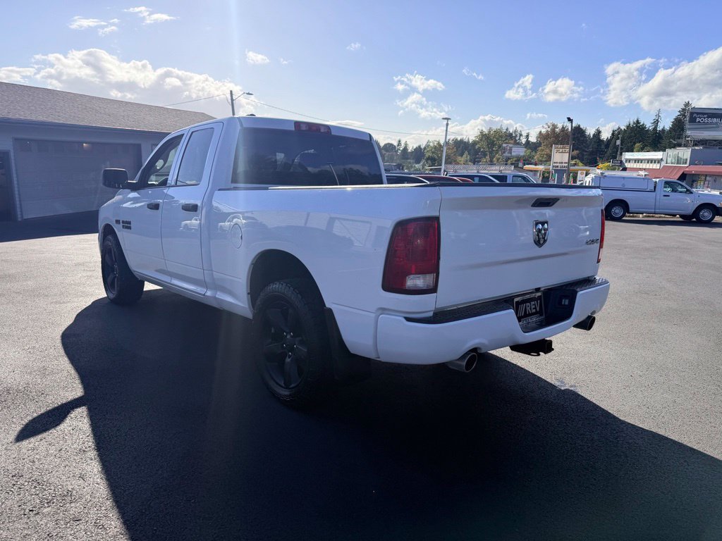 Used 2018 RAM 1500 Express w/ Express Value Package AWD/4WD image 3