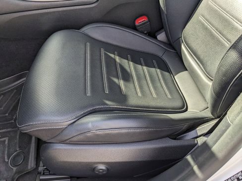 Used 2022 Mercedes-Benz C 300 Sedan image 17