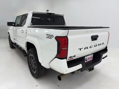 Used 2025 Toyota Tacoma TRD Sport w/ TRD Sport Premium Package image 38