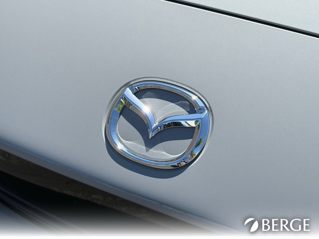 New 2026 MAZDA MX-5 Miata Club w/ Weather Package RWD image 25