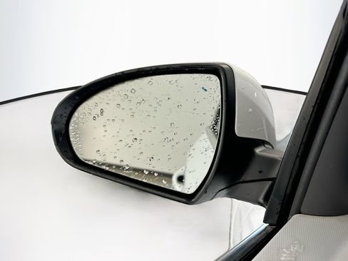 Used 2020 Hyundai Ioniq SEL image 16