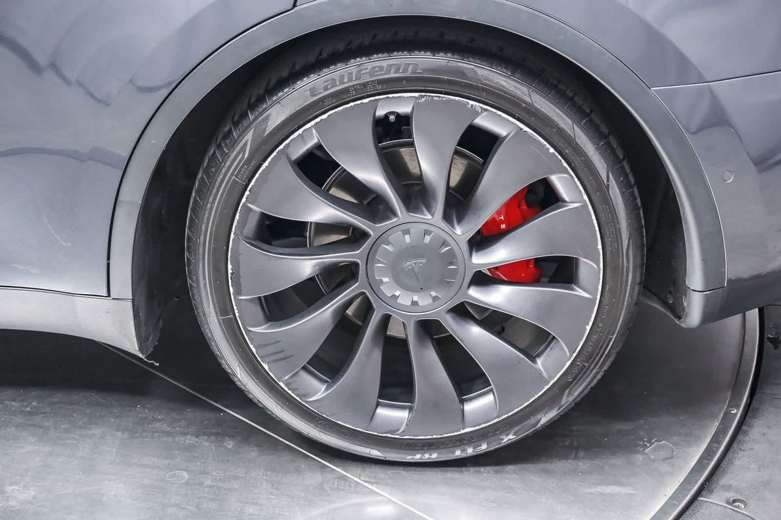Used 2022 Tesla Model Y Performance AWD/4WD image 9