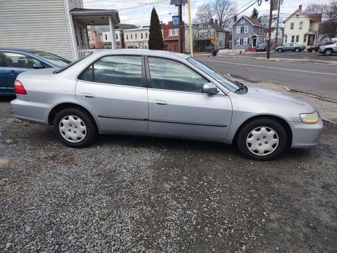 Used 1998 Honda Accord LX image 3