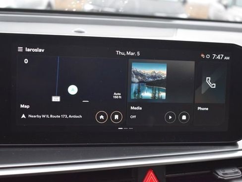 Used 2025 Kia Sorento S image 26