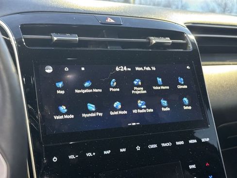 Used 2024 Hyundai Santa Cruz Limited image 16