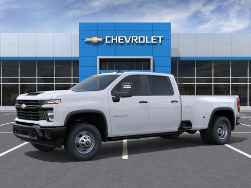 New 2026 Chevrolet Silverado 3500 W/T AWD/4WD image 2