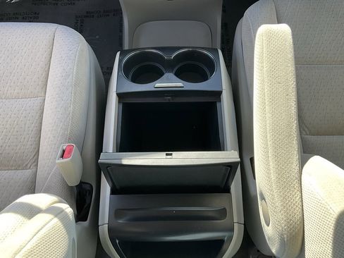 Used 2015 Toyota Sienna LE image 45