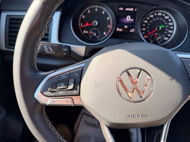 Certified 2021 Volkswagen Atlas Cross Sport SE FWD image 22