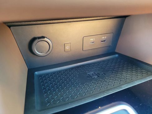 New 2025 Nissan Pathfinder Platinum image 34