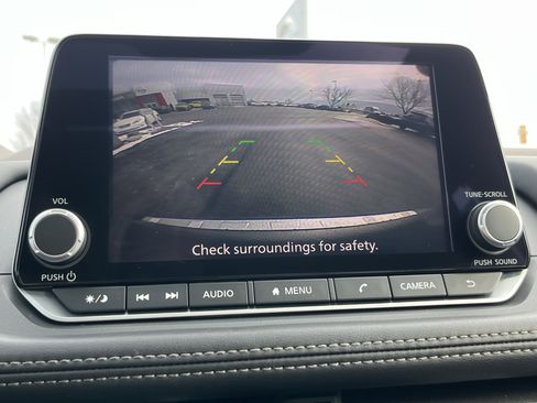 Used 2023 Nissan Rogue SV w/ SV Premium B Package image 31