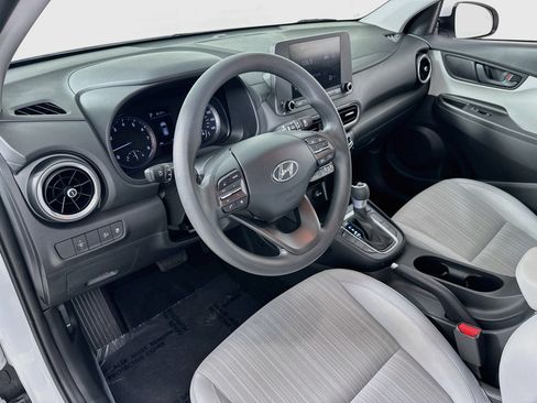 Used 2023 Hyundai Kona SEL FWD image 9