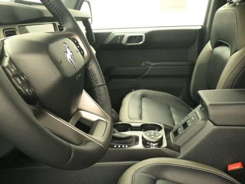 New 2026 Ford Bronco Outer Banks w/ Sasquatch Package AWD/4WD image 19
