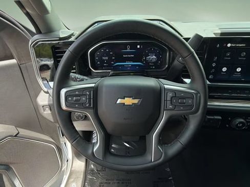 Used 2026 Chevrolet Silverado 1500 LT RWD image 12